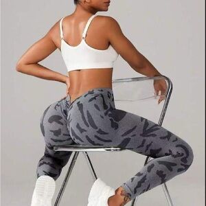 Stylish Gray Camouflage Women's Leggings